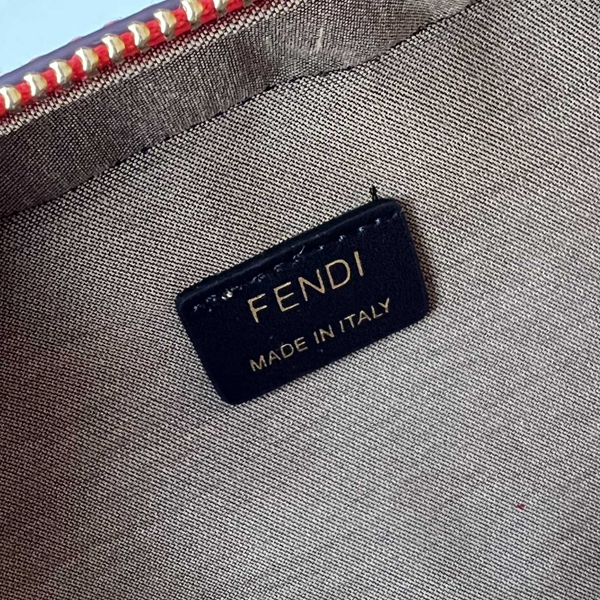 スーパーコピーブランドバッグ着用イメージ